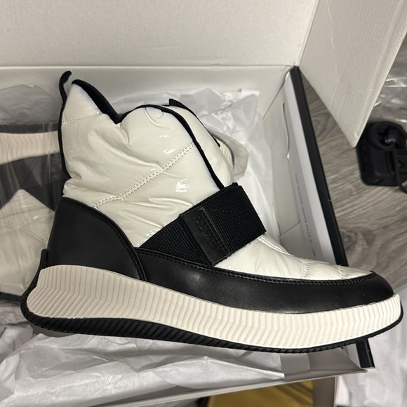 Nine West Women's Tracker3 Ankle Boot - Picture 6 of 6